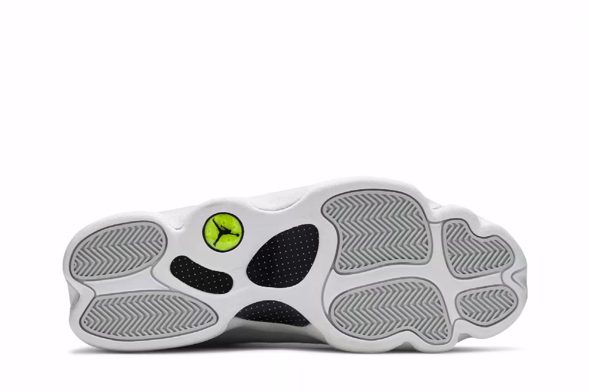 Air Jordan 13 Low Pure Money, view 5