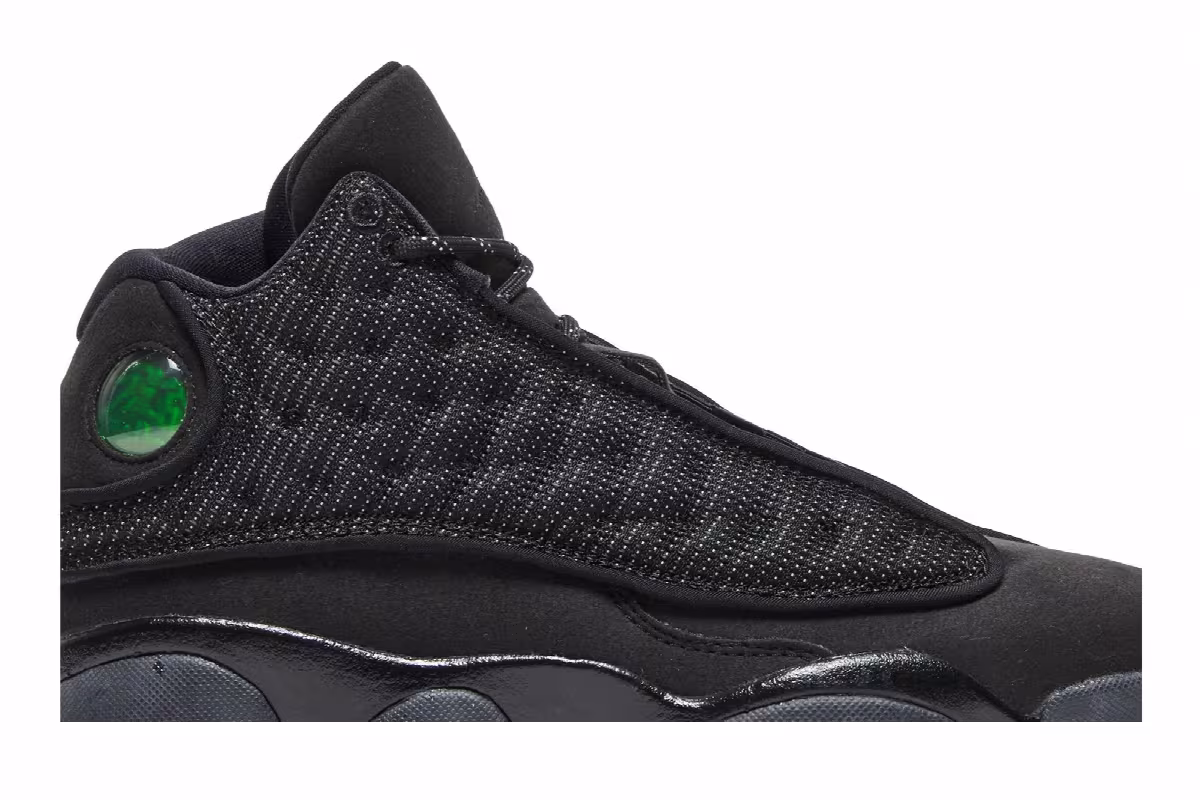 Air Jordan 13 BG Black Cat, view 3
