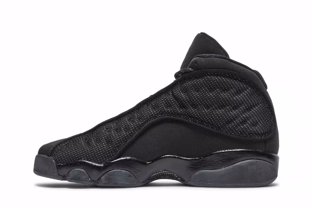 Air Jordan 13 BG Black Cat, view 4