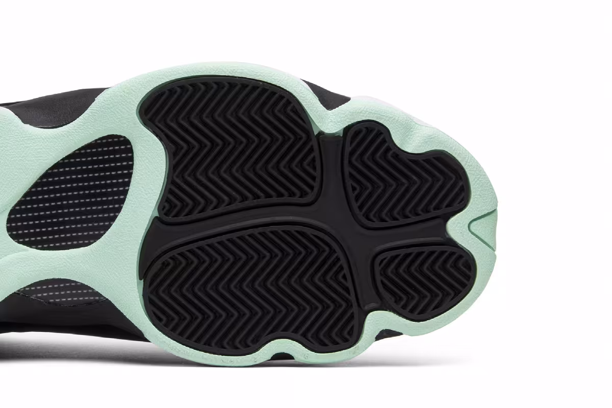 Air Jordan 13 GS Mint Foam, view 6
