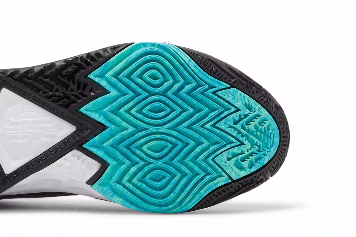 Nike Kyrie 8 Orca, view 6