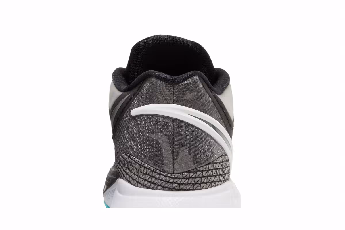 Nike Kyrie 8 Orca, view 8