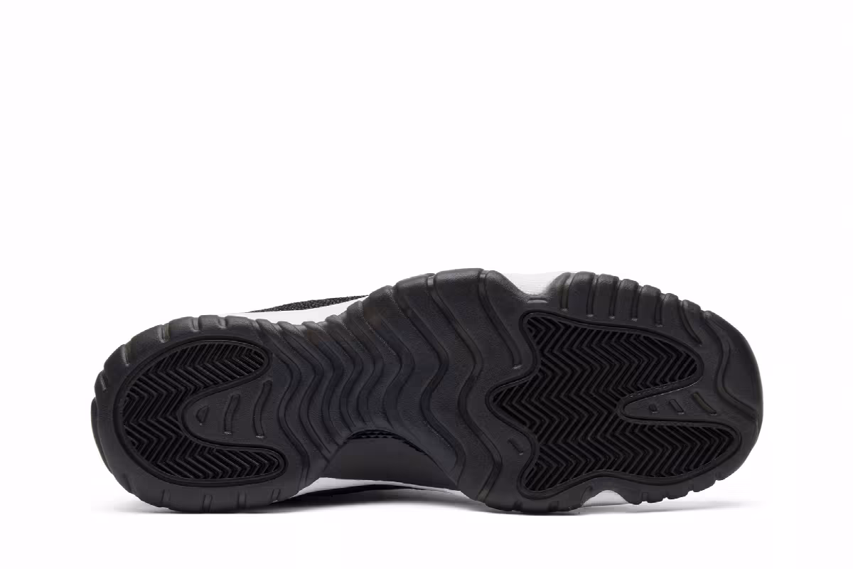 Air Jordan 11 Premium GS Heiress, view 5