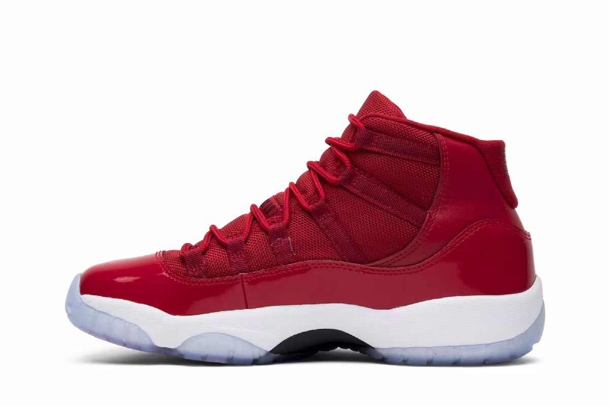 Air Jordan 11 GS Win Like '96, view 4