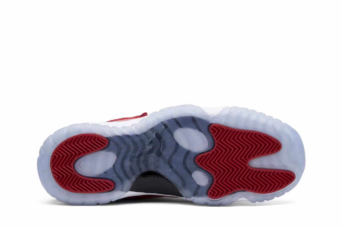 Air Jordan 11 GS Win Like '96, view 5