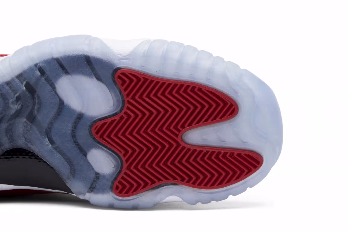 Air Jordan 11 GS Win Like '96, view 6