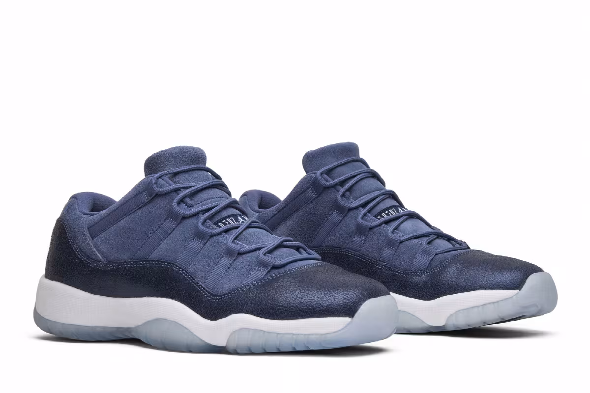 Air Jordan 11 Low GS Blue Moon, view 9