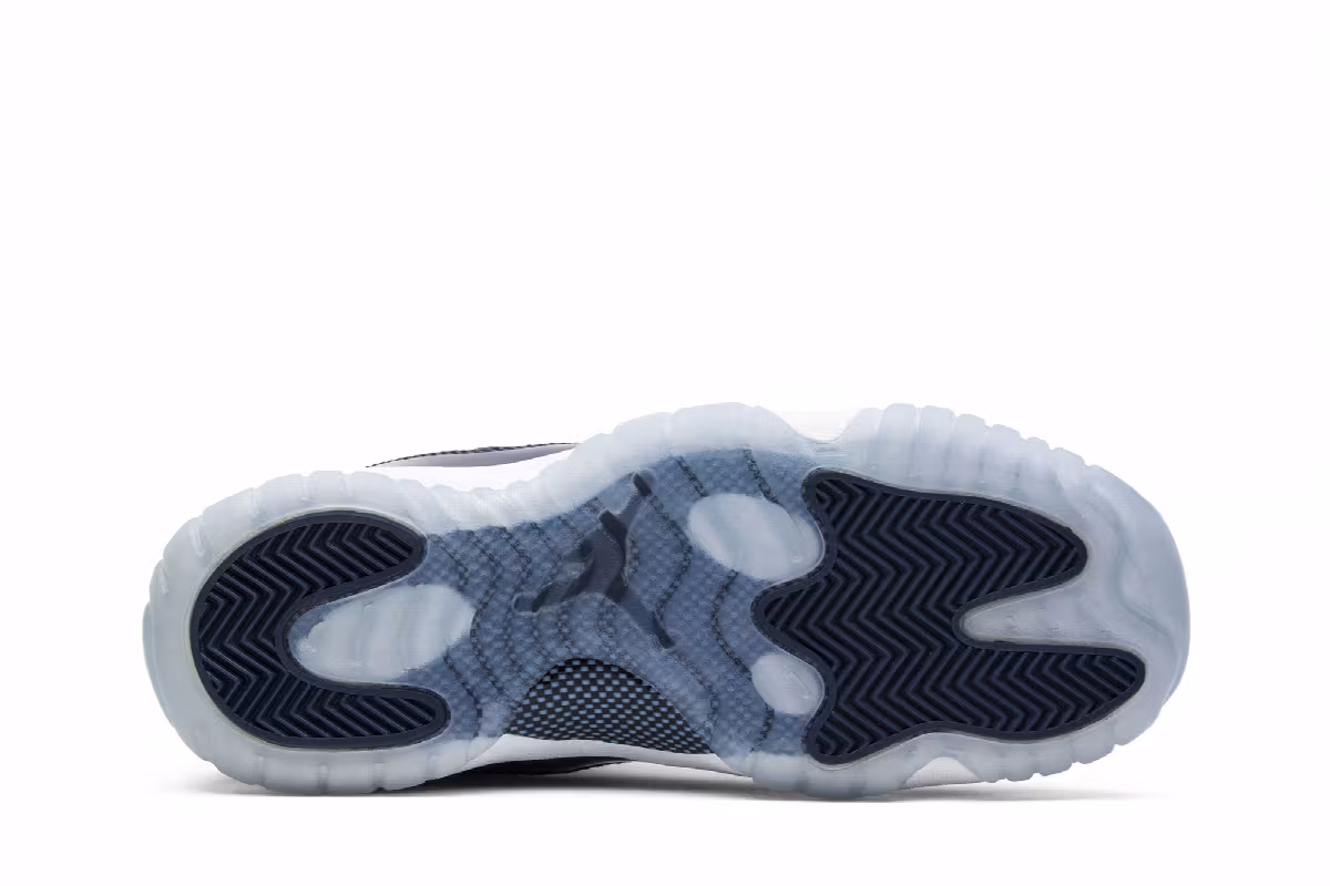 Air Jordan 11 GS Win Like '82, view 5