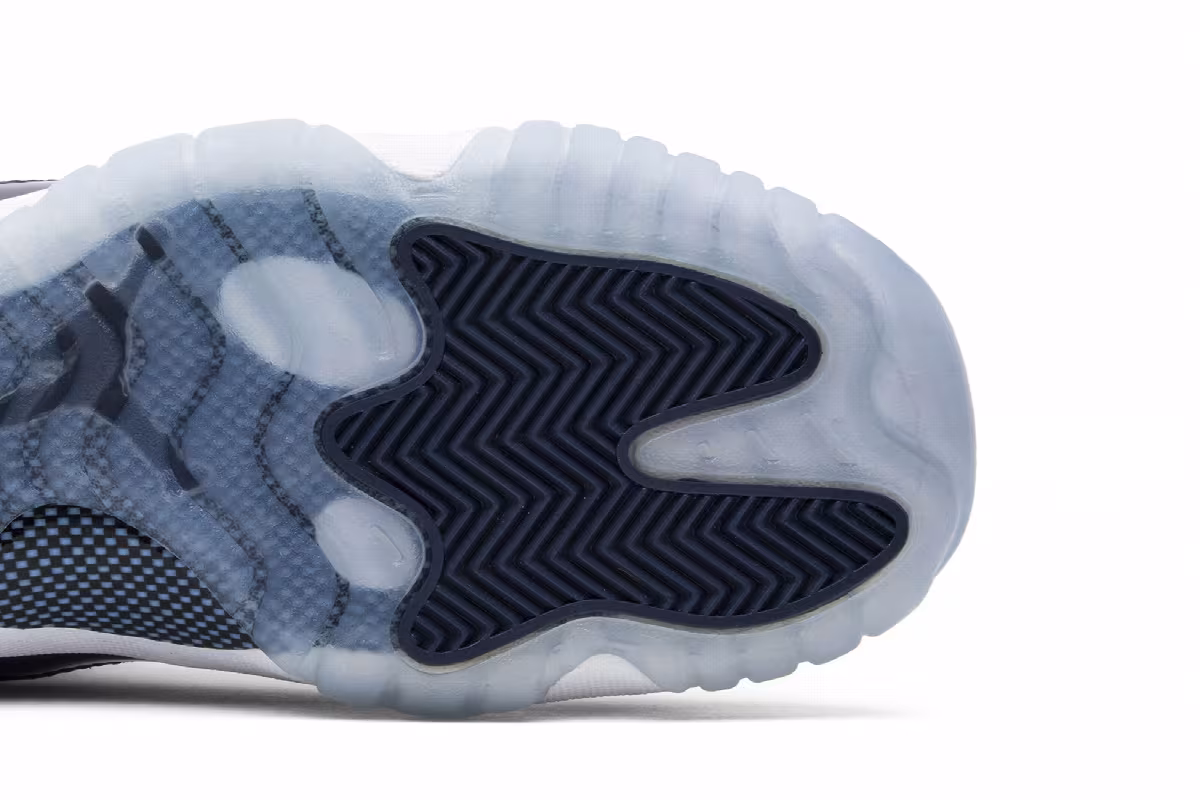 Air Jordan 11 GS Win Like '82, view 6
