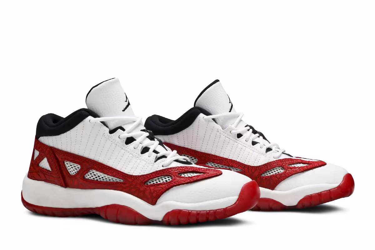 Air Jordan 11 Low IE GS Gym Red, view 9