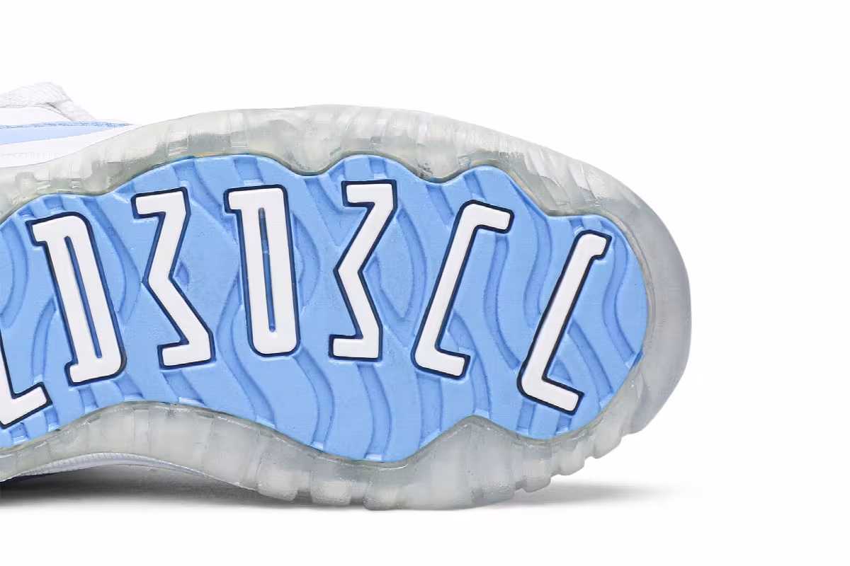 Air Jordan 11 Low BP UNC 2017, view 6
