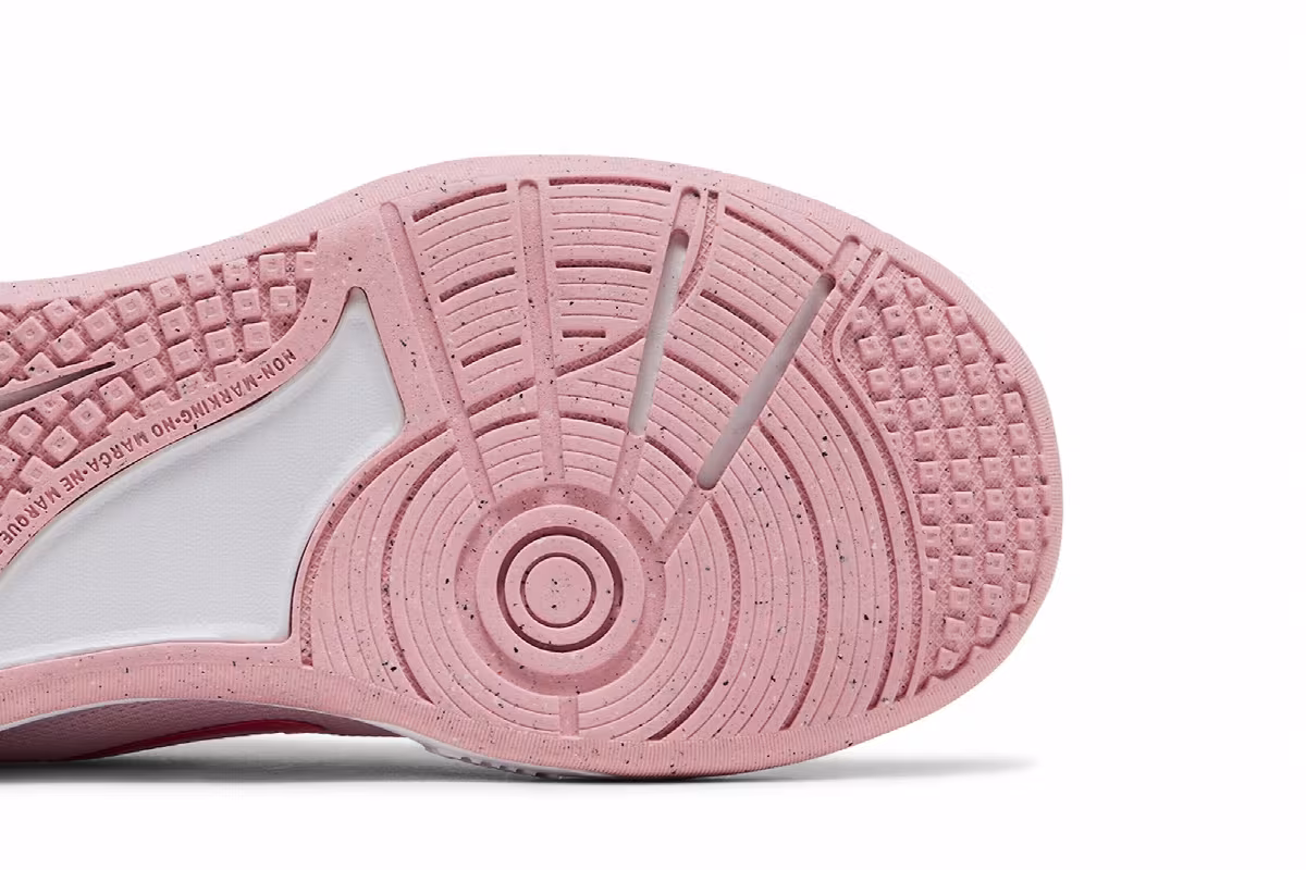 Nike Omni Multi-Court GS Pink Foam, view 6