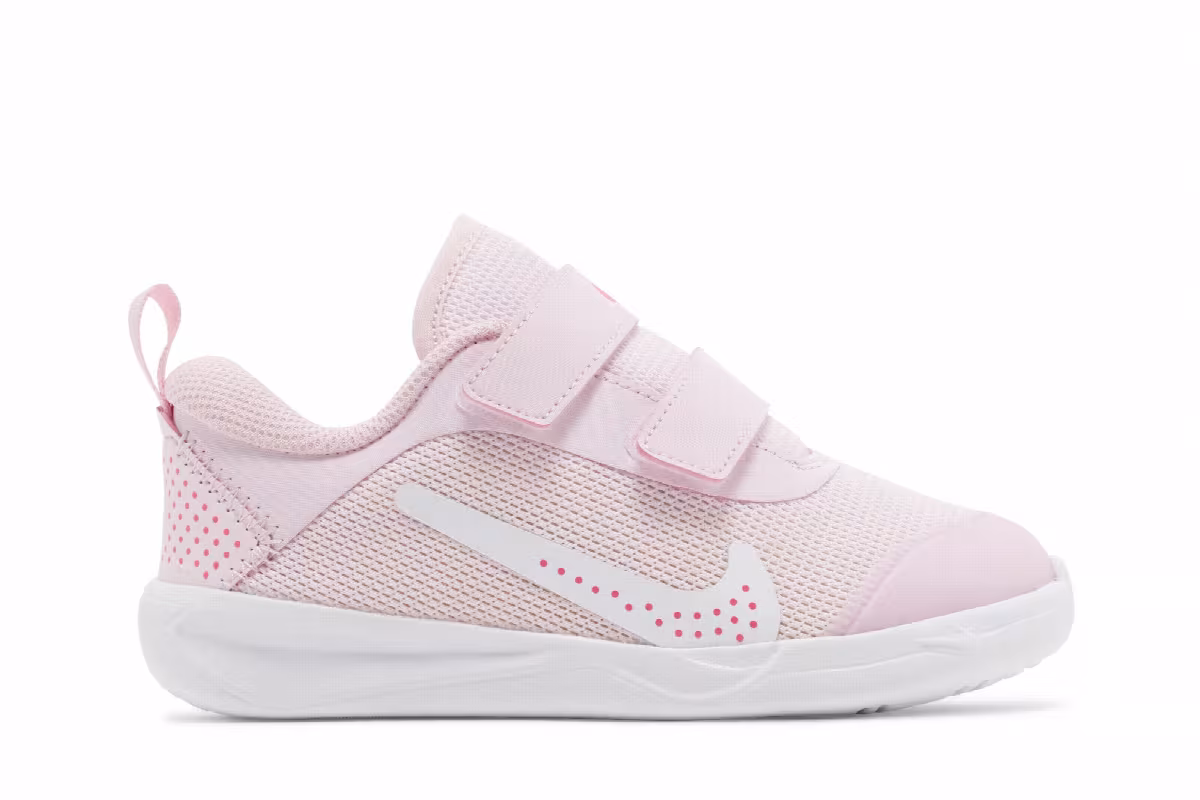 Nike Omni Multi-Court TD Pink Foam, view 2