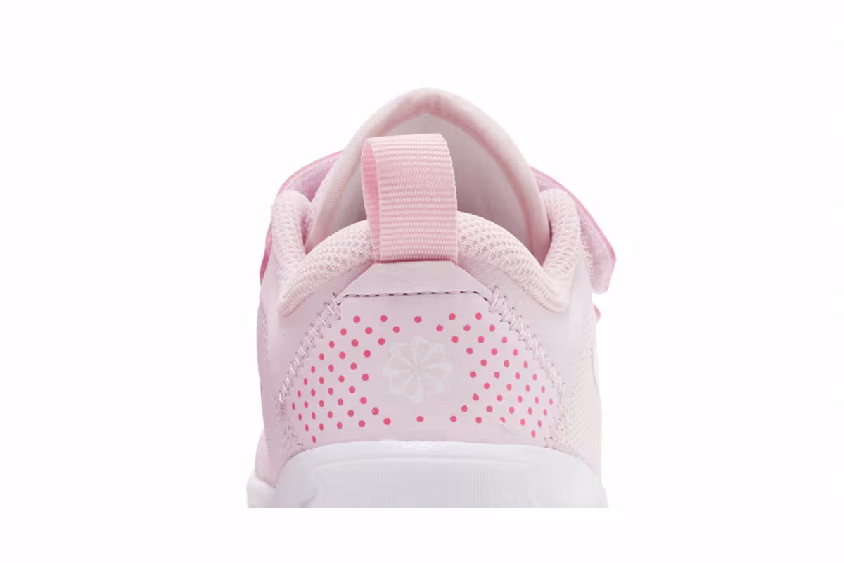 Nike Omni Multi-Court TD Pink Foam, view 8