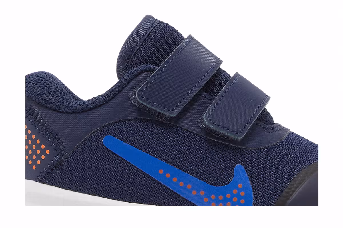 Nike Omni Multi-Court TD Midnight Navy Safety Orange, view 3