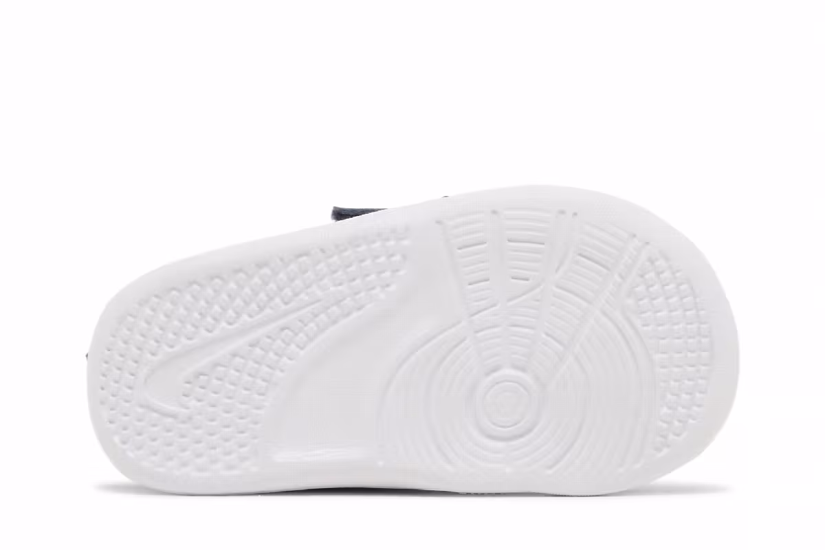 Nike Omni Multi-Court TD Midnight Navy Safety Orange, view 5