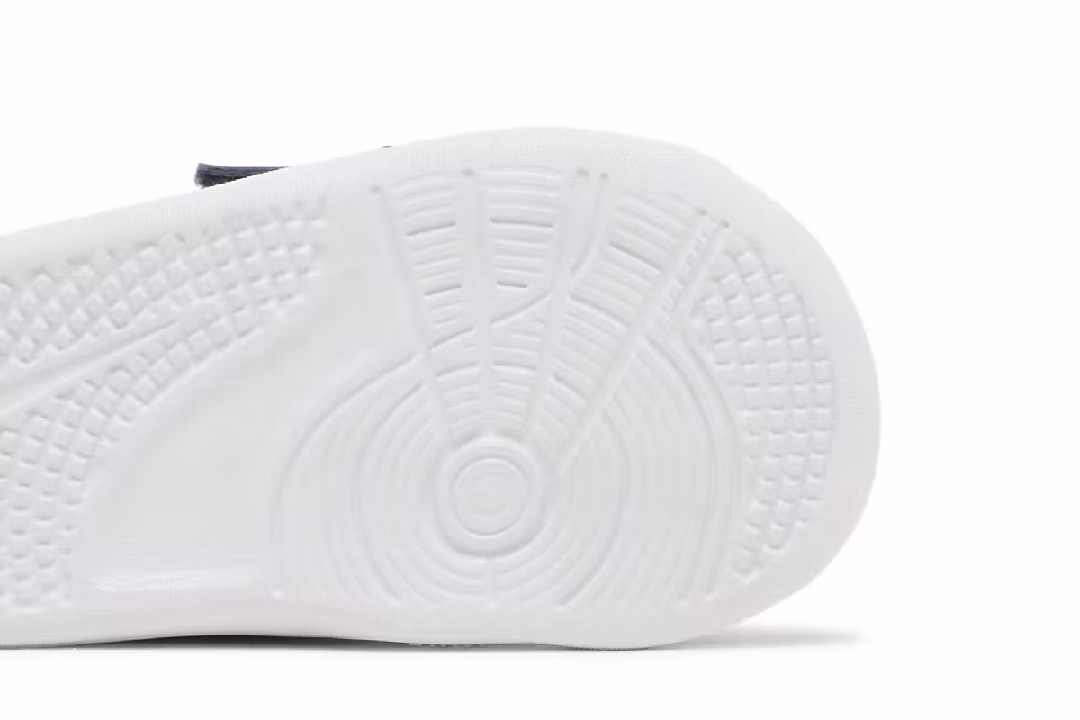 Nike Omni Multi-Court TD Midnight Navy Safety Orange, view 6