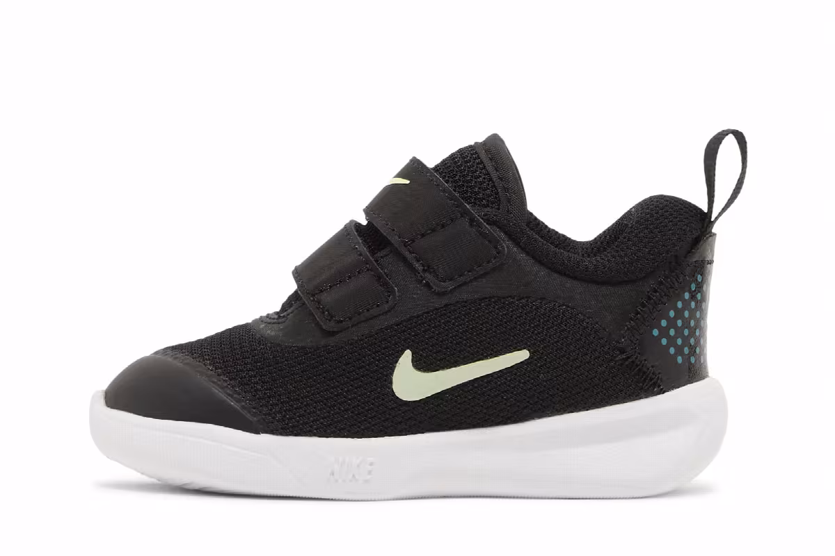 Nike Omni Multi-Court TD Black Barely Volt, view 4