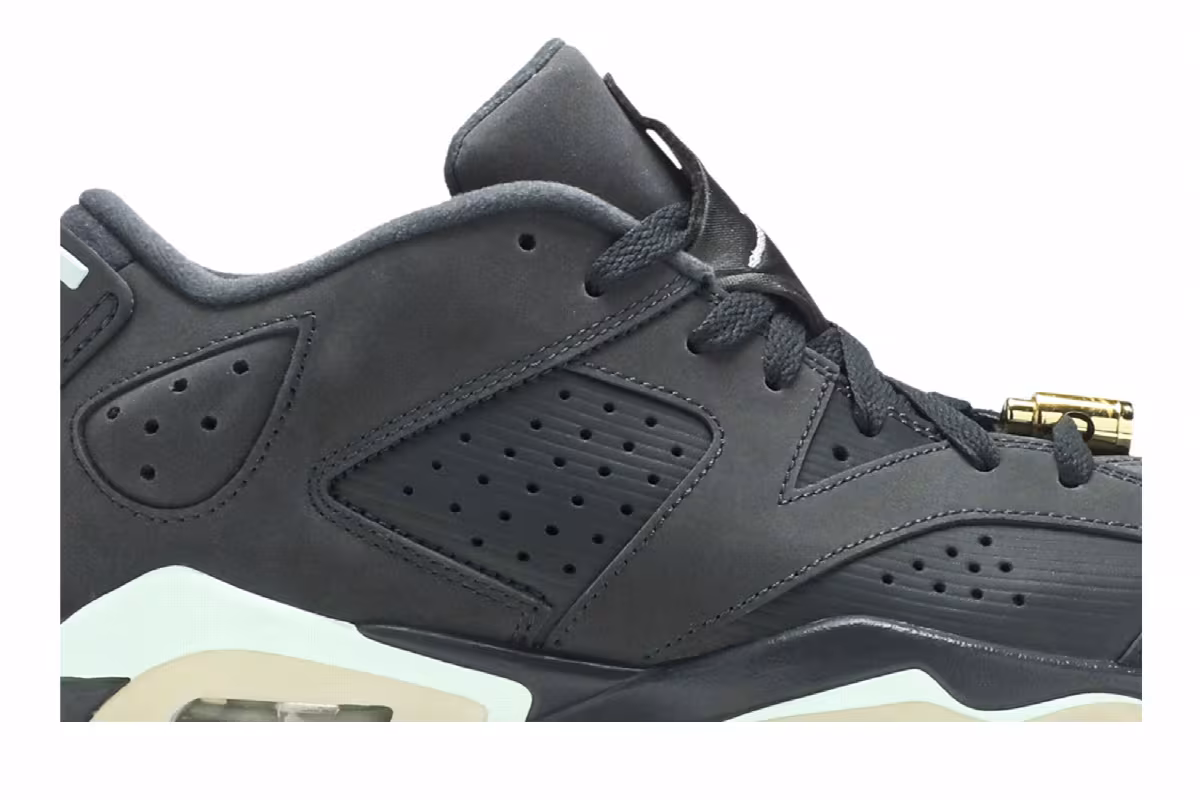 Air Jordan 6 Low GS Mint Foam, view 3