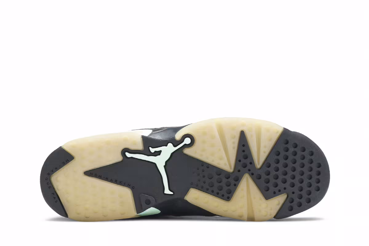 Air Jordan 6 Low GS Mint Foam, view 5