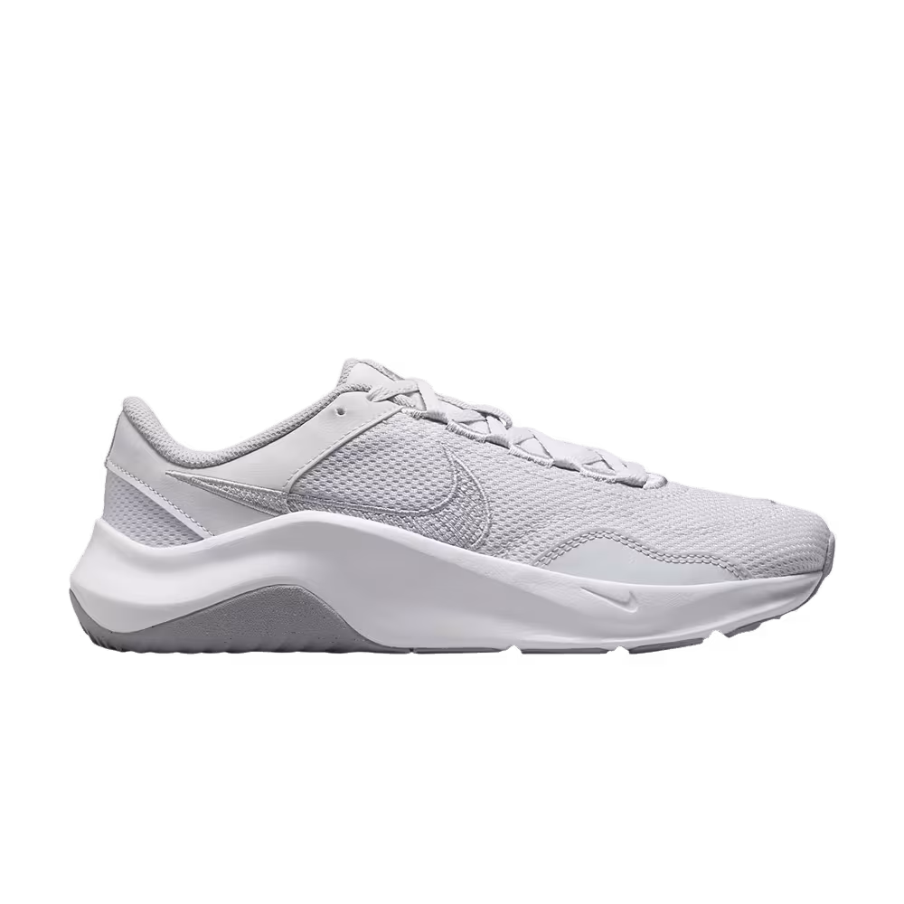 Nike Women's Legend Essential 3 Next Nature Pure Platinum Silver
