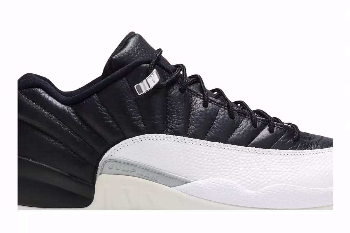 Air Jordan 12 Low Playoffs, view 3