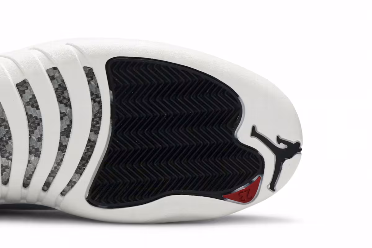 Air Jordan 12 Low Playoffs, view 6