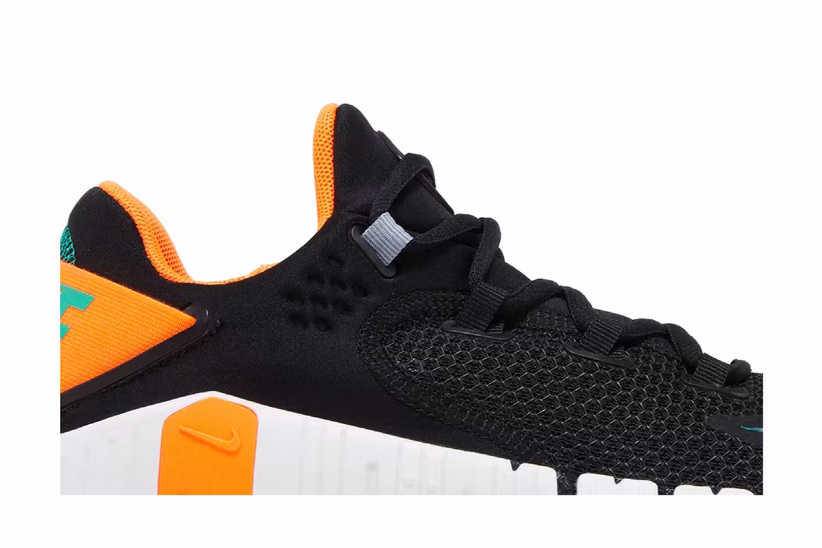 Nike Free Metcon 4 Black Total Orange Emerald, view 3