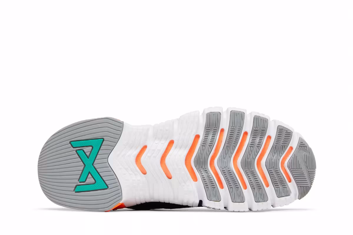 Nike Free Metcon 4 Black Total Orange Emerald, view 5