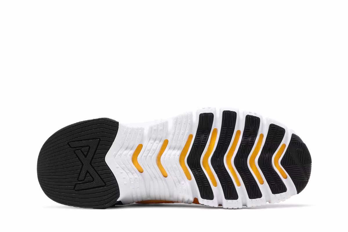 Nike Free Metcon 4 University Gold, view 5