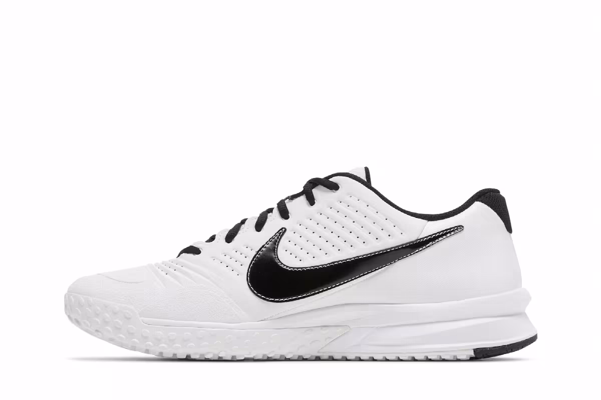 Nike Alpha Huarache Varsity 3 Turf White Black, view 4