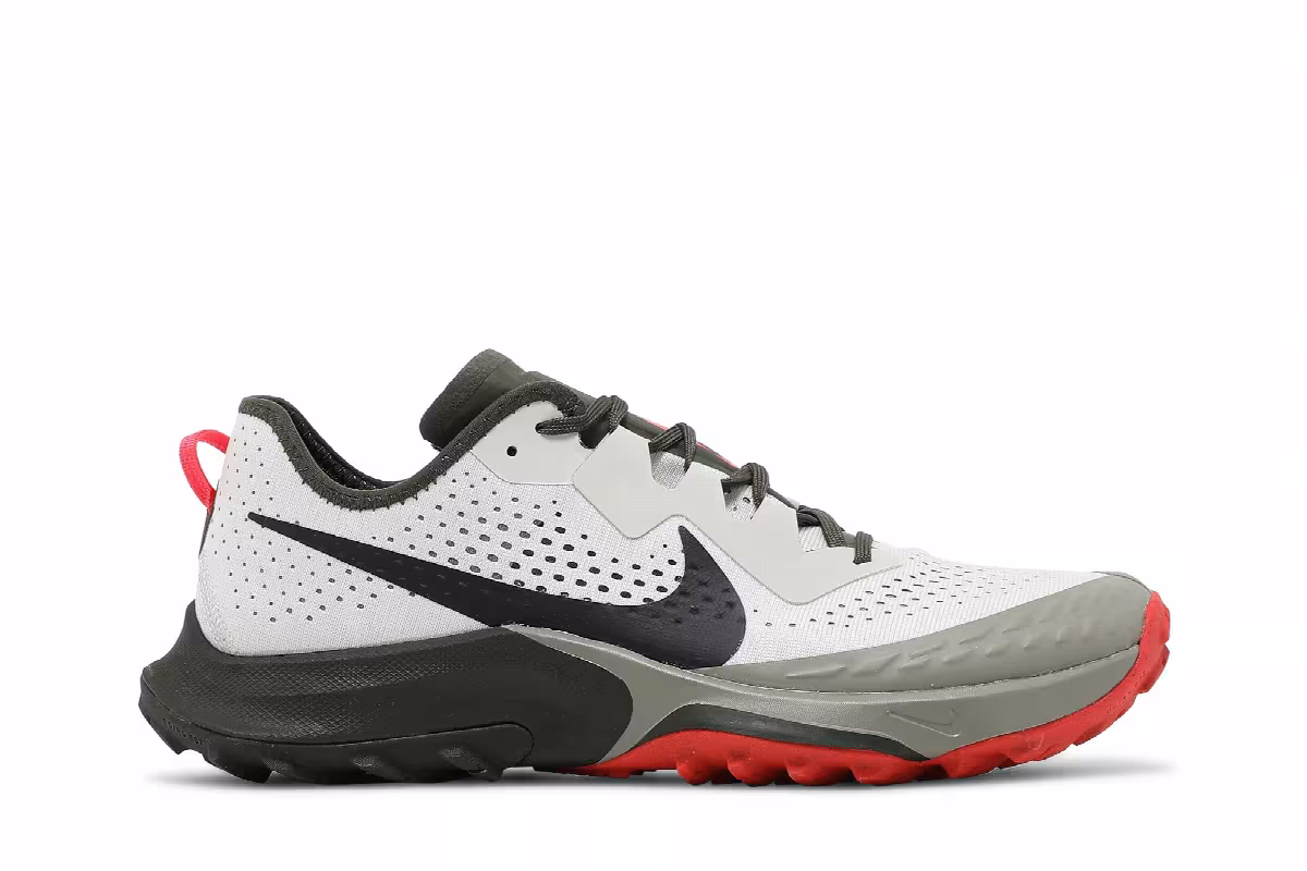 Nike Air Zoom Terra Kiger 7 Light Bone Cargo Khaki, view 2