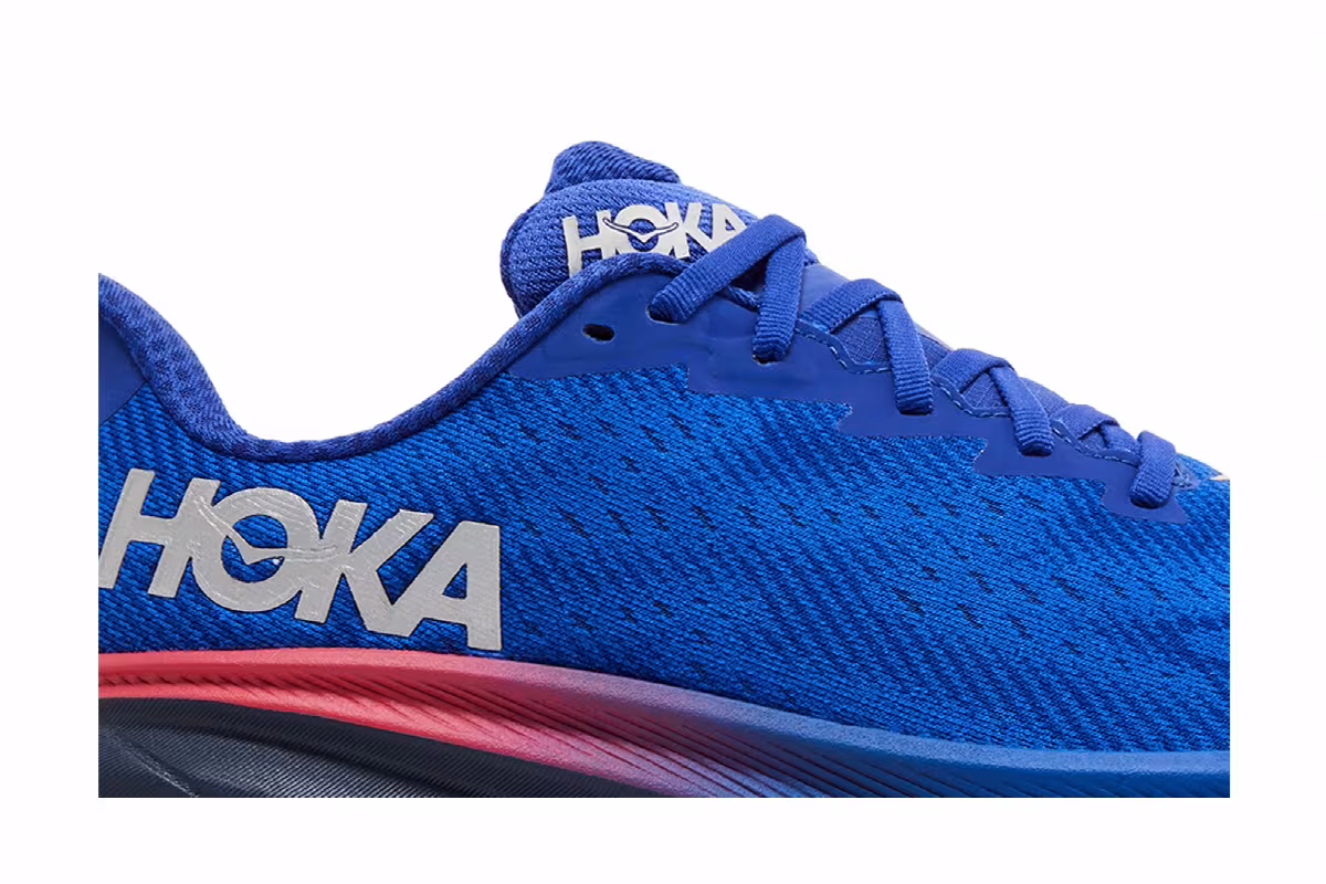 HOKA Women's Clifton 9 GORE-TEX Dazzling Blue, view 3