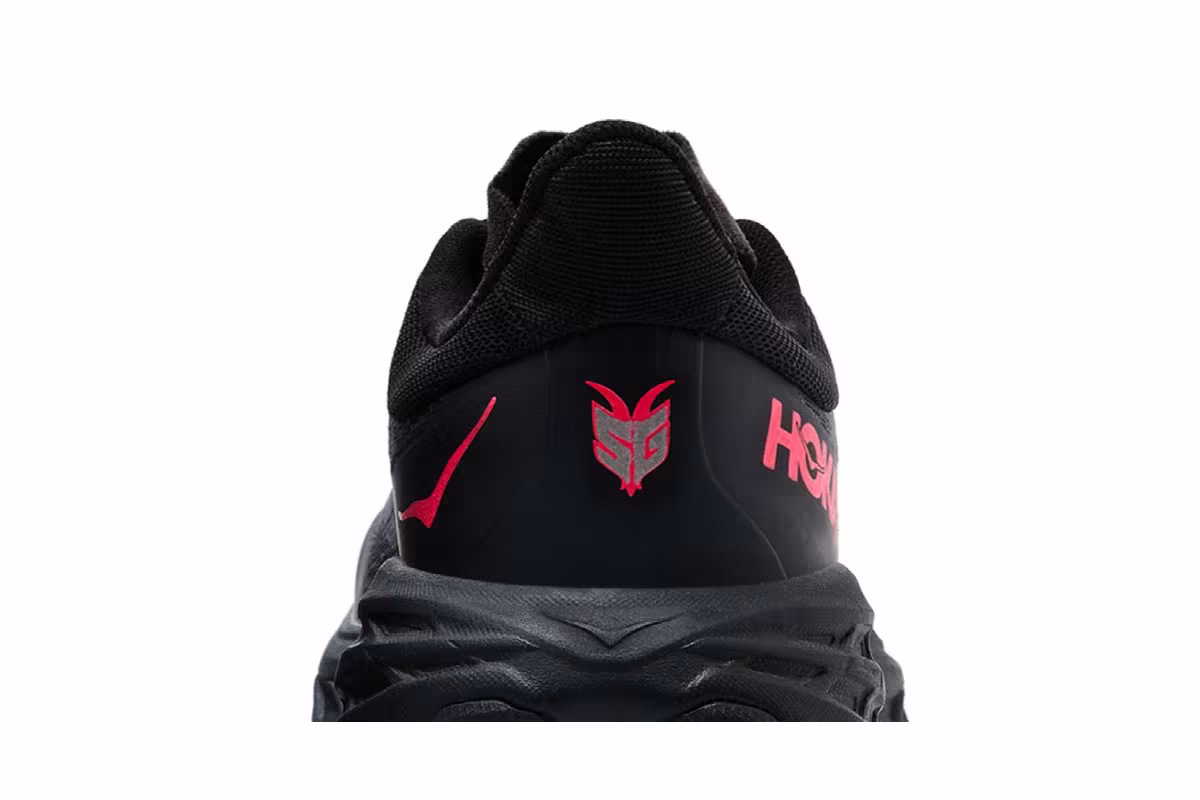 HOKA Women's Speedgoat 5 GORE-TEX Black Red, view 8
