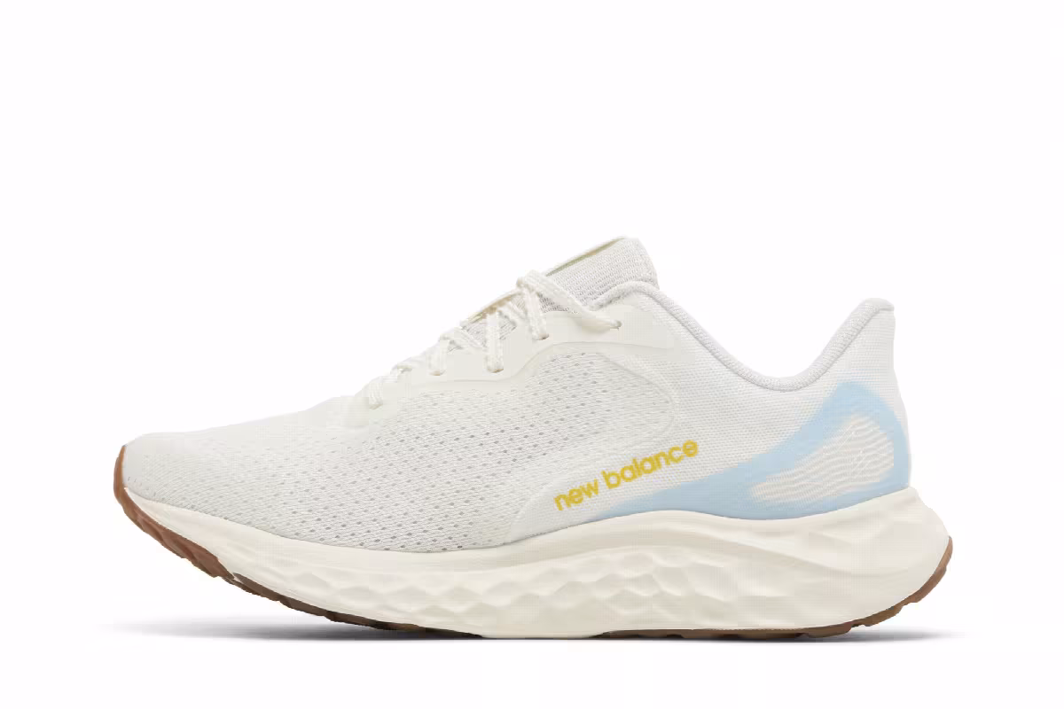 New Balance Women's Fresh Foam Arishi v4 Sea Salt Gulf Red, view 4