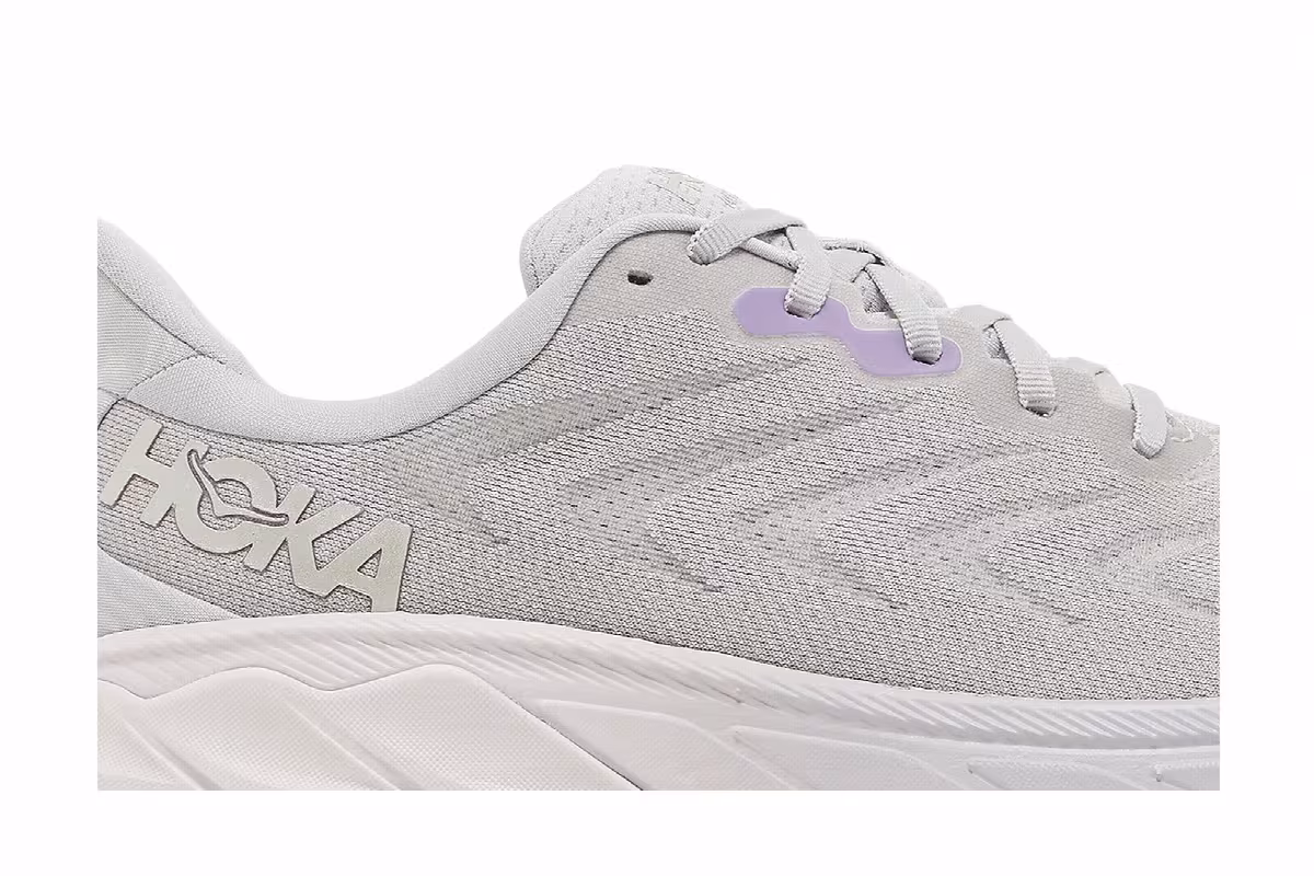 HOKA Women's Arahi 6 Harbor Mist Silver, view 3