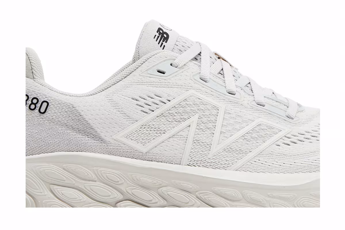 New Balance Fresh Foam X 880v14 2E Wide Grey Matter, view 3