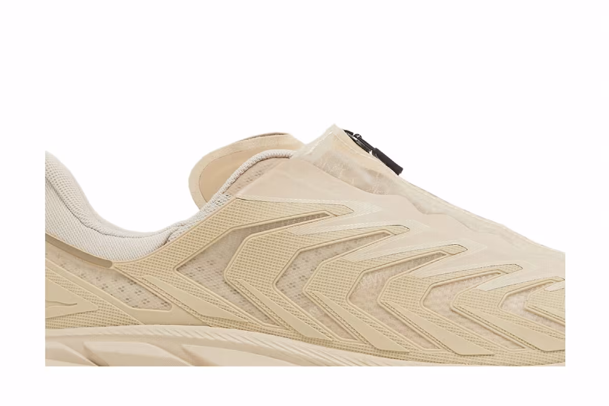 HOKA Project Clifton Shifting Sand Dune, view 3