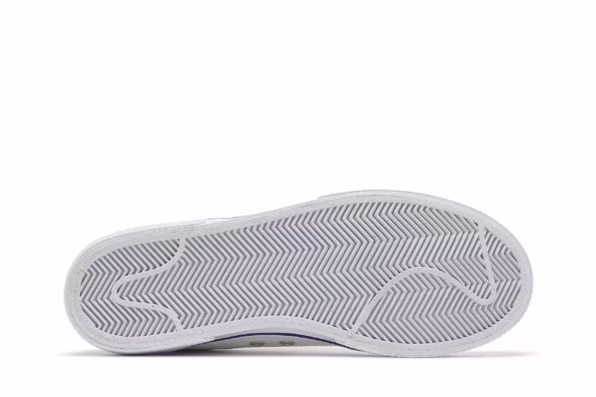 Nike Women's GTS White Midnight Navy, view 5