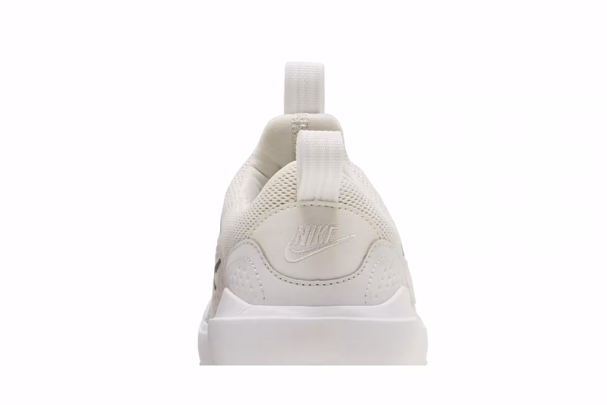 Nike Women's AD Comfort Triple White, view 8