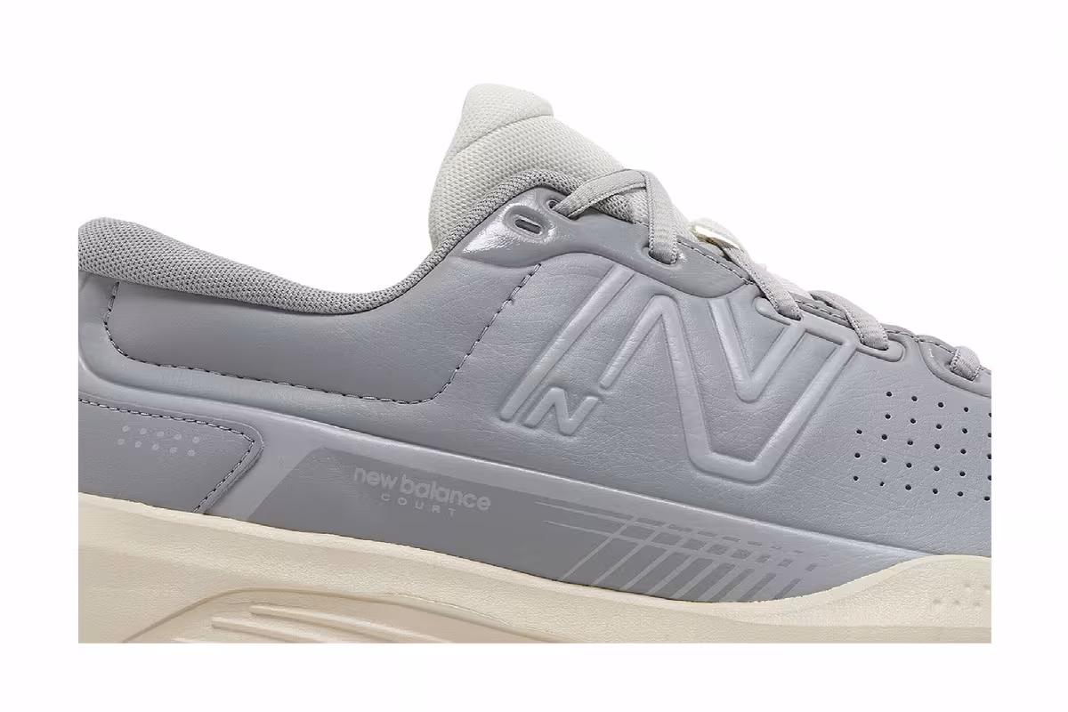 New Balance 696v5 2E Wide Grey White, view 3