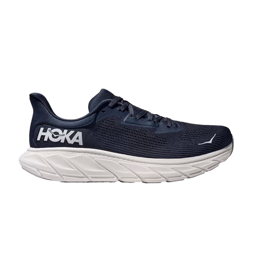 HOKA Arahi 7 2E Wide Outer Space