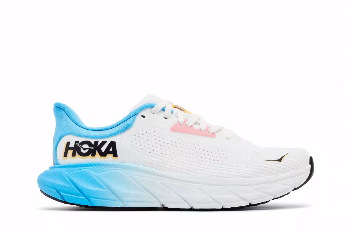HOKA Women's Arahi 7 Blanc De Blanc Swim Day, view 2