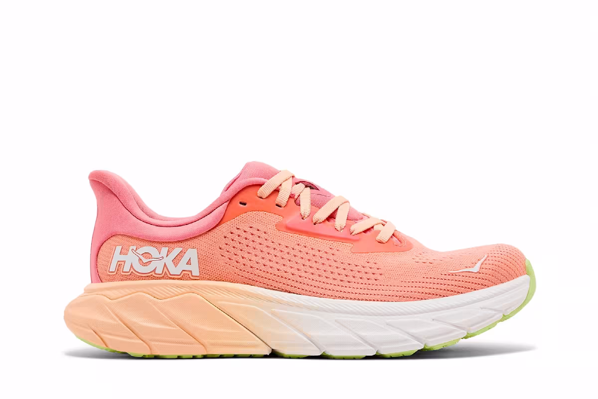 HOKA Women's Arahi 7 Papaya Coral, view 2