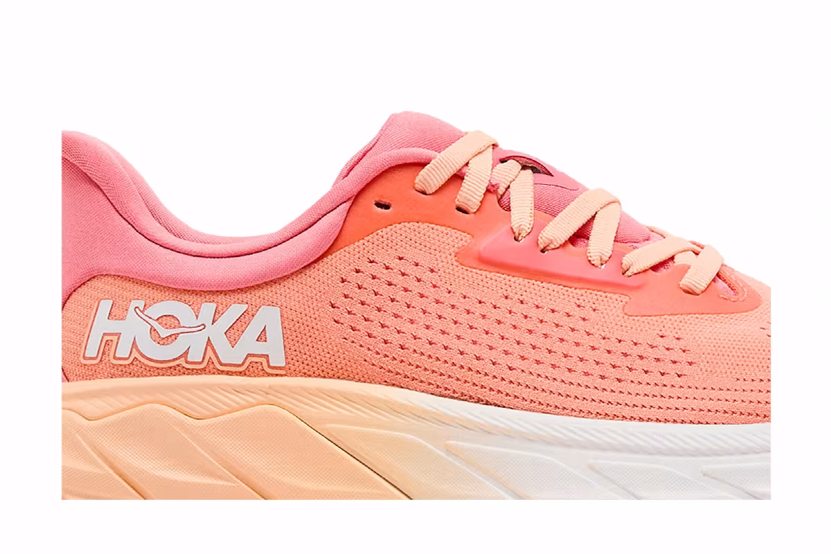 HOKA Women's Arahi 7 Papaya Coral, view 3