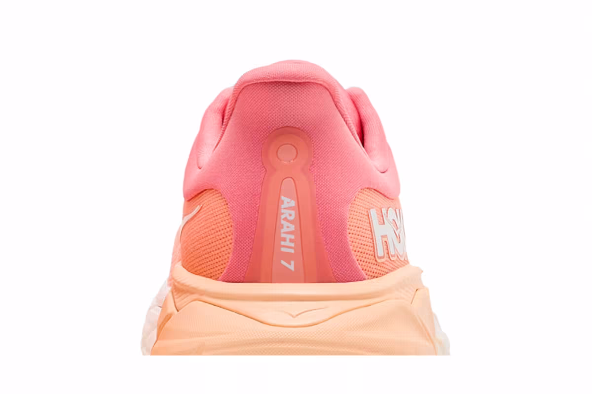 HOKA Women's Arahi 7 Papaya Coral, view 8