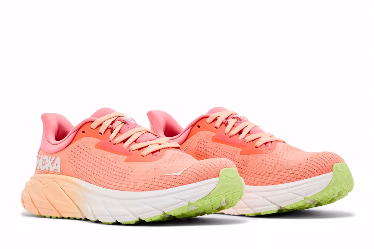 HOKA Women's Arahi 7 Papaya Coral, view 9