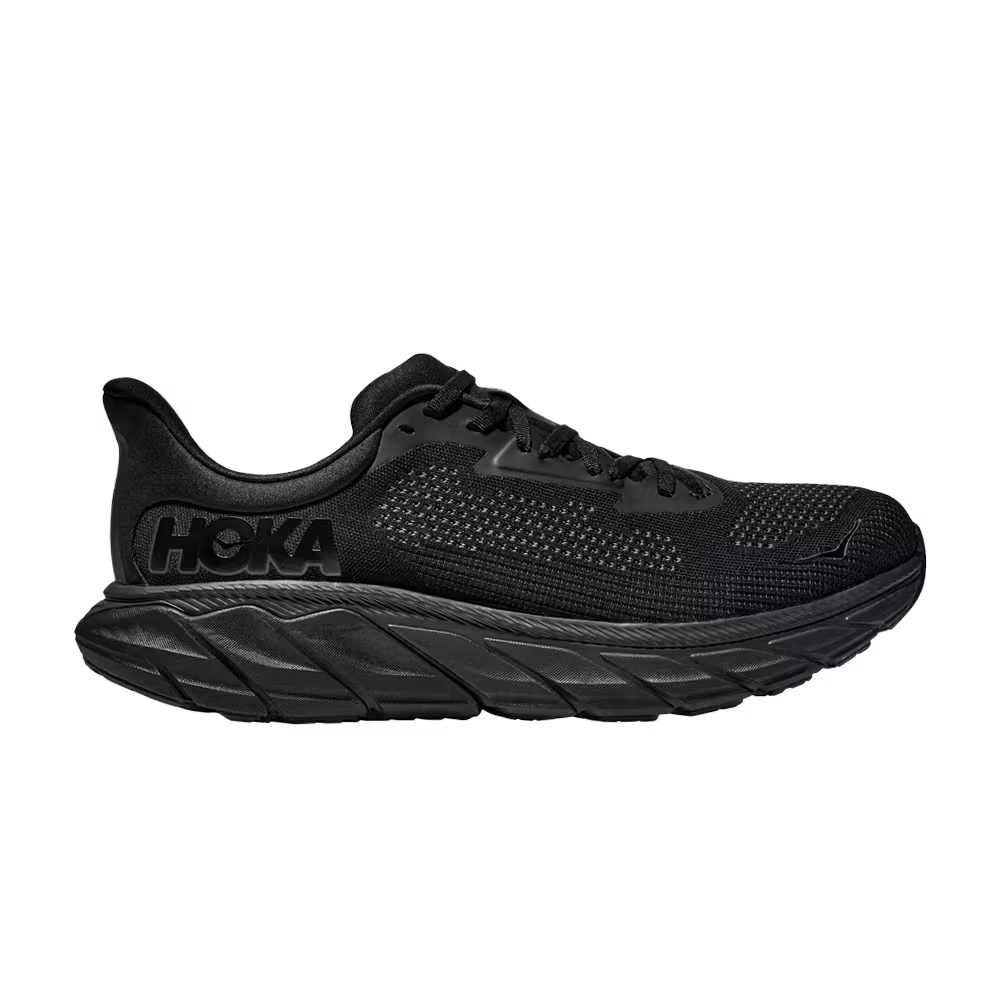 HOKA Arahi 7 Triple Black