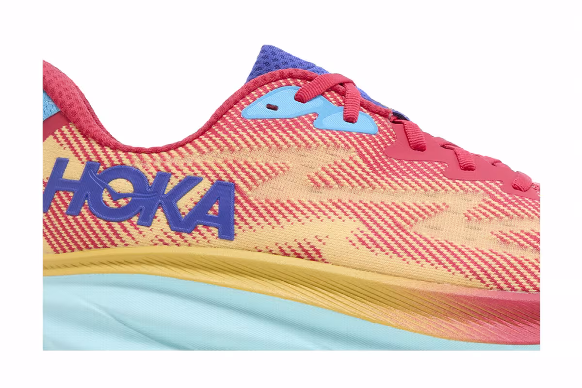HOKA Clifton 9 Cerise Cloudless, view 3