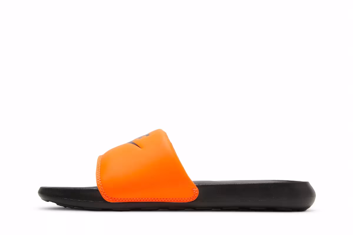 Nike Victori One Slide Black Hyper Crimson, view 4